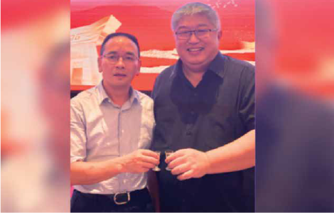 张德芹先生<p>（中国贵州茅台酒厂(集团)有限责任公司前党委书记兼前董事长, 贵州茅台酒股份有限公司前董事长）