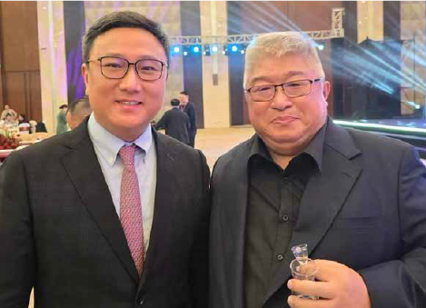 李焕疆先生<p>（贵州茅台酒进出口有限责任公司副总经理）