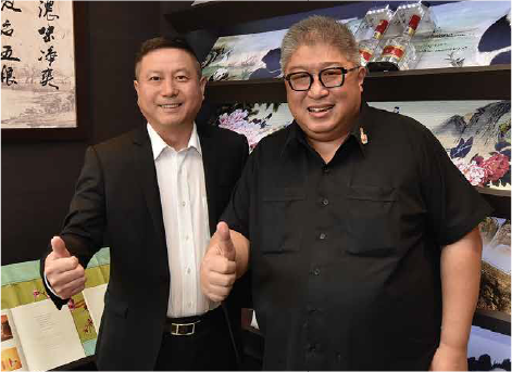 王平先生<p>（五粮液集团进出口有限责任公司前总经理）