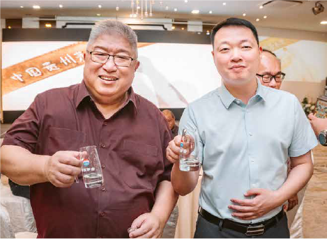 罗小松先生<p>(现任仁怀市委常委︑市政府）