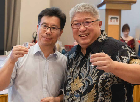 袁金荣博士<p>(新加坡贵州会会长）